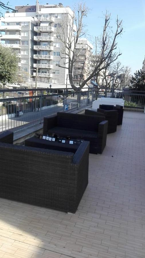 Hotel Ariosto Rimini Exteriör bild