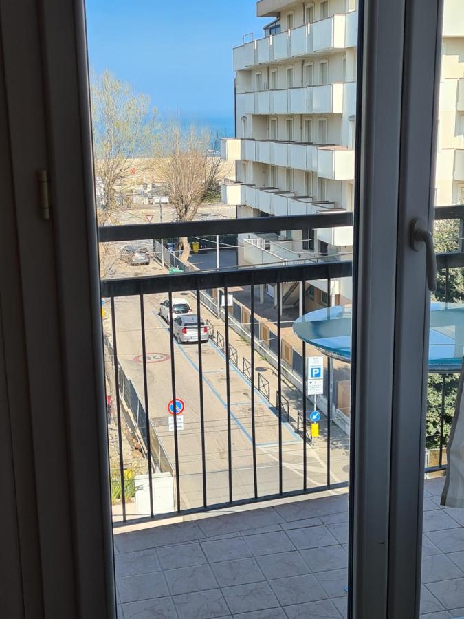 Hotel Ariosto Rimini Exteriör bild